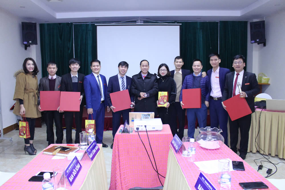 Buổi họp thứ 20 của VEC Diamonds Group