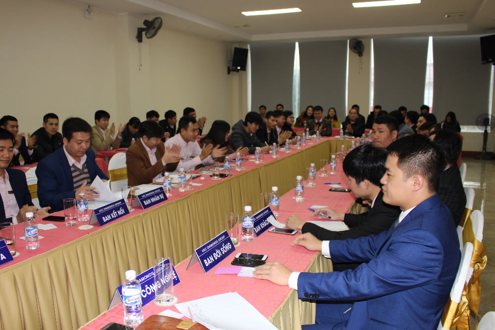 Buổi họp thứ 20 của VEC Diamonds Group