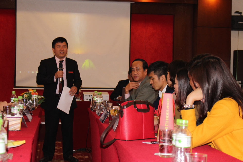 Buổi họp đầu tiên của VEC Stars Group