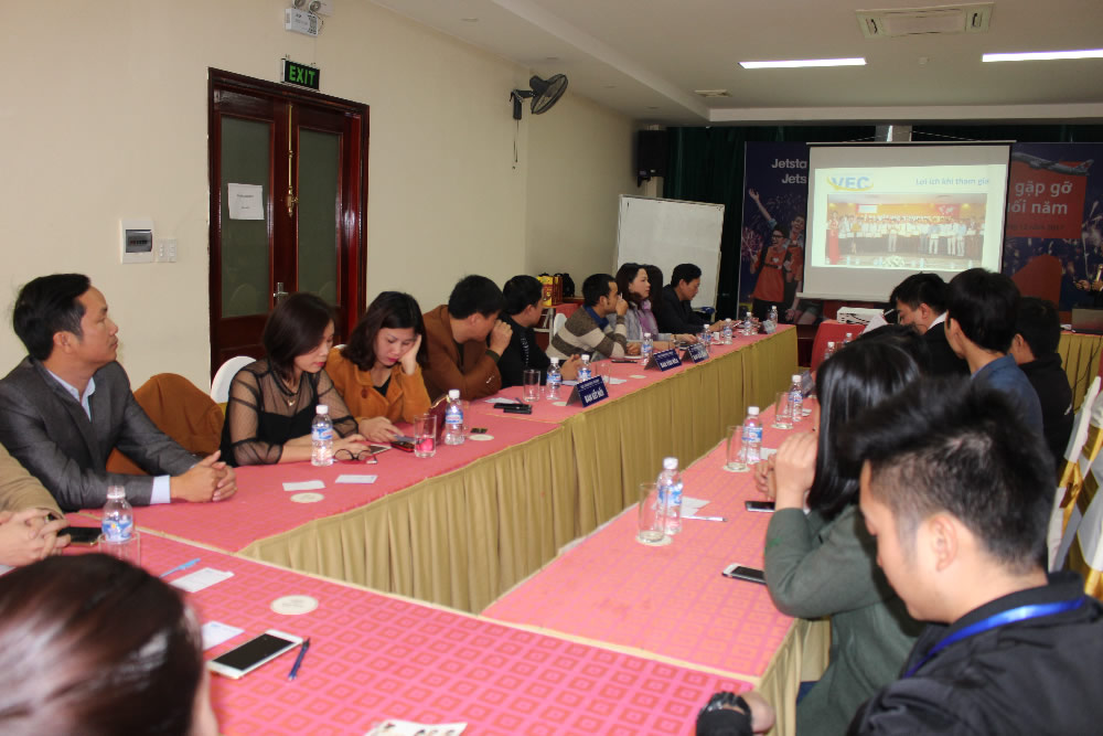 Buổi họp đầu tiên của VEC Stars Group