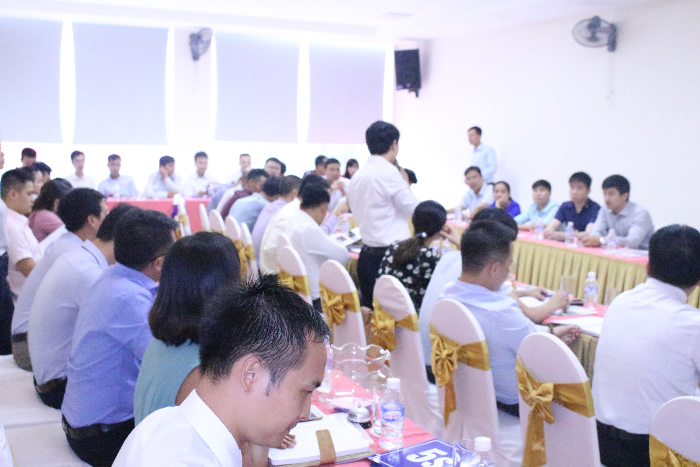 Buổi họp thứ 13 của VEC Diamonds Group