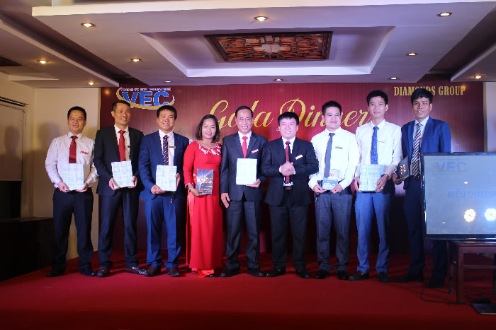 Kỷ niệm ngày Doanh nhân Việt Nam 13-10