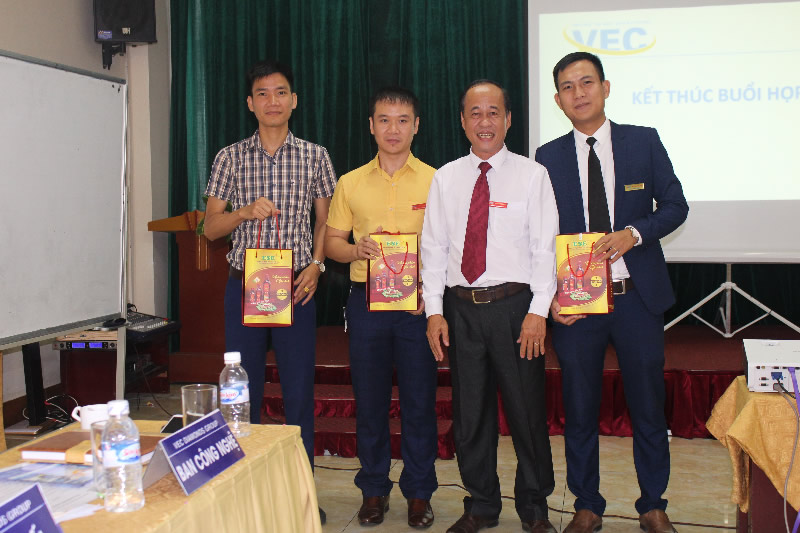 Buổi họp thứ 8 của VEC Diamonds Group