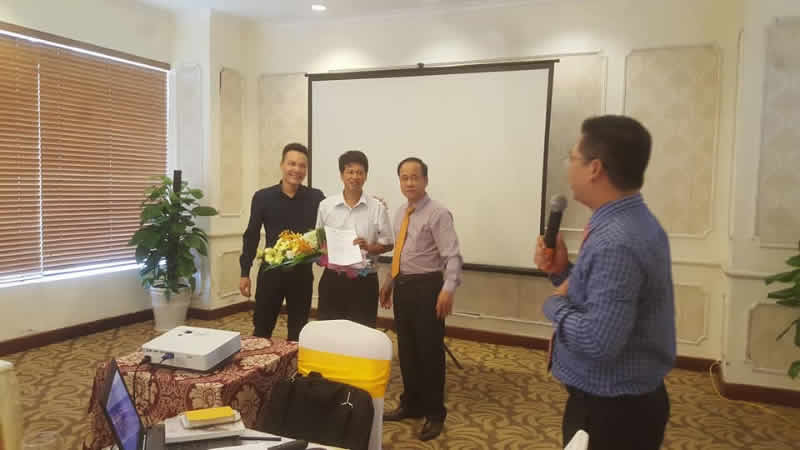 Buổi họp chính thức đầu tiên của VEC Diamonds Group