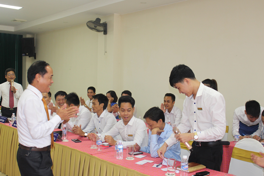 Buổi họp thứ 5 của VEC Diamonds Group