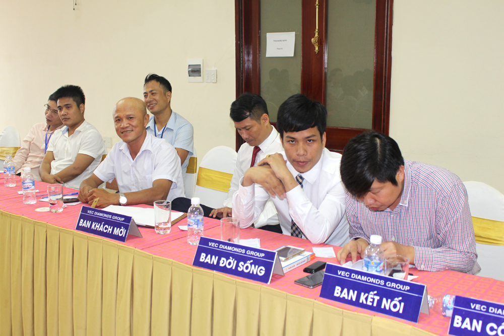 Buổi họp thứ 5 của VEC Diamonds Group