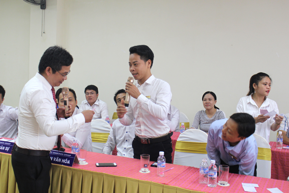 Buổi họp thứ 5 của VEC Diamonds Group