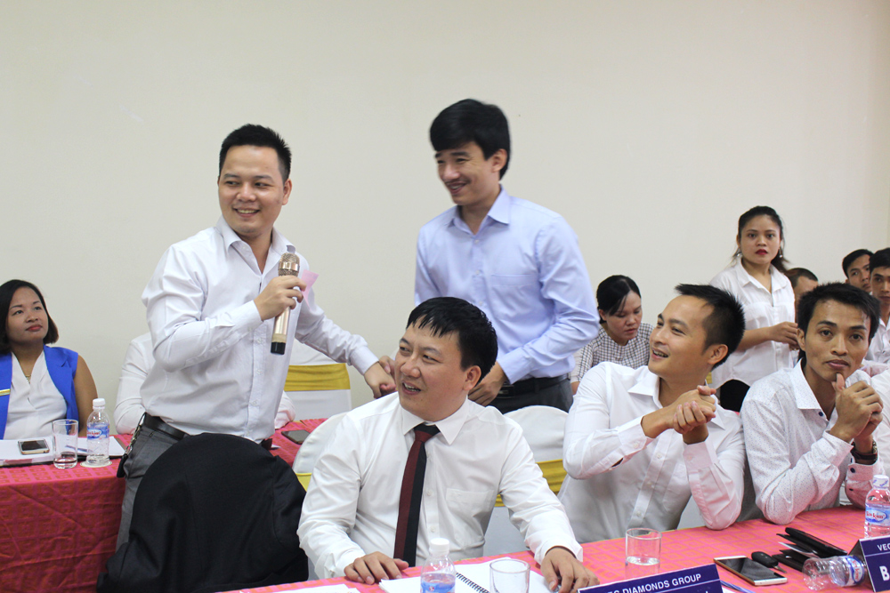 Buổi họp thứ 5 của VEC Diamonds Group
