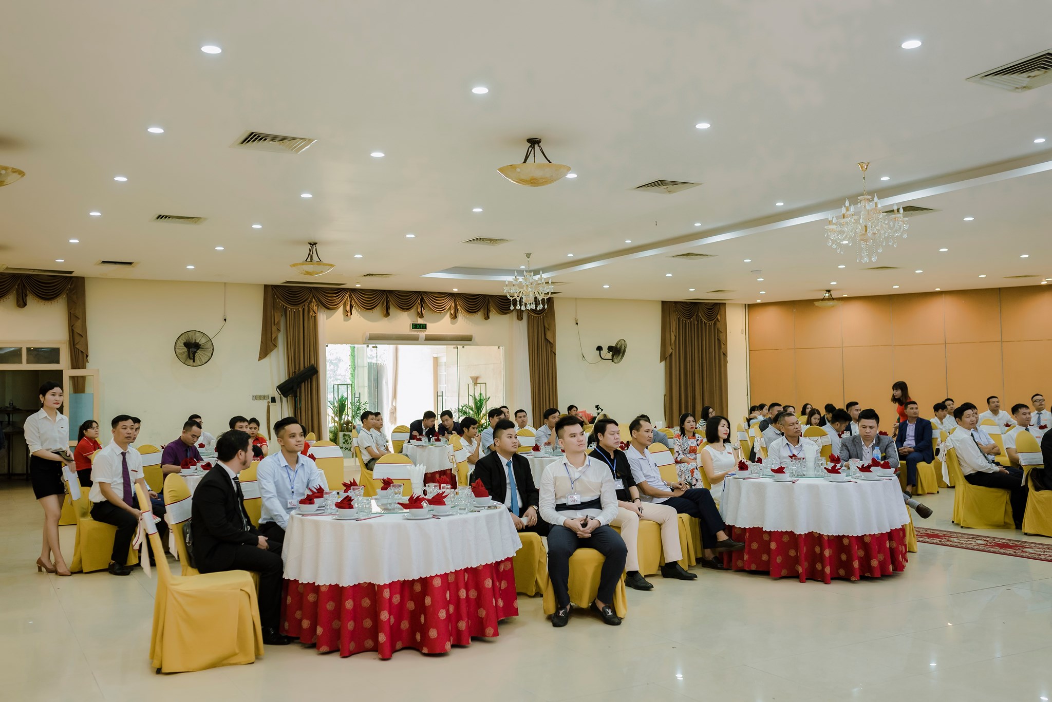 ngày doanh nhân việt nam 13.10