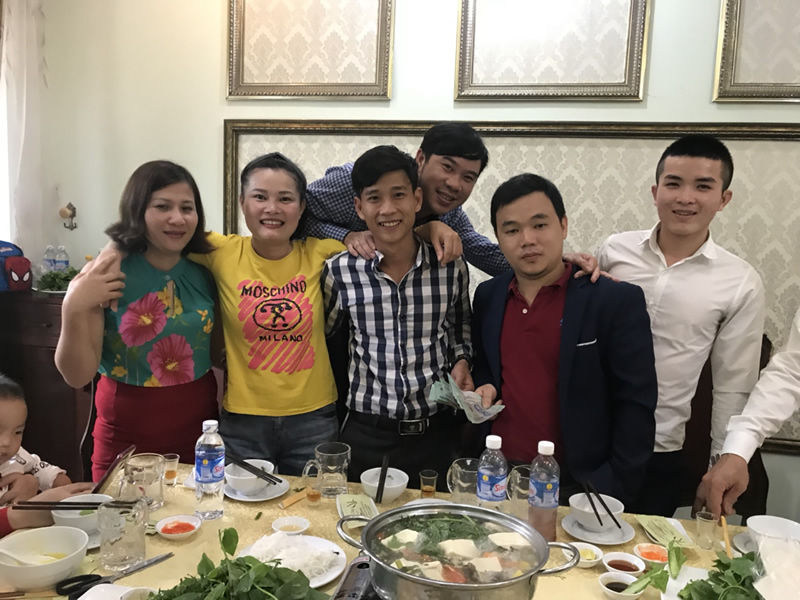 VEC tổ chức Ngày Quốc tế Phụ nữ cho chị em