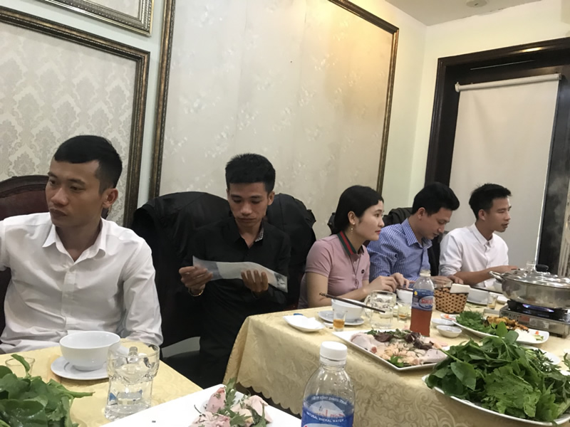 VEC tổ chức Ngày Quốc tế Phụ nữ cho chị em